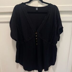 SHEIN Black Buttoned Lace Blouse